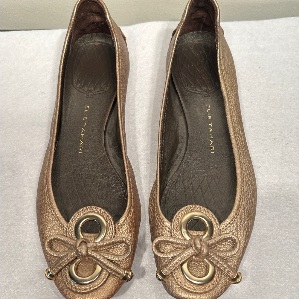 Elie Tahari Women's Metallic Bronze-Gold Driving Shoes